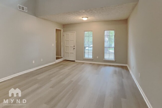 Foto del edificio - 3047 Brook Hollow Dr