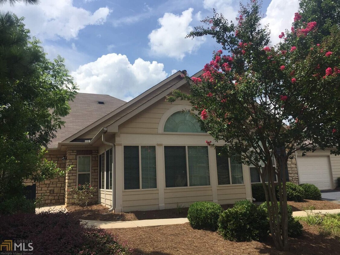 Primary Photo - 311 Gladstone Dr
