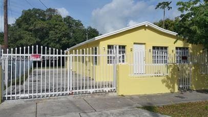 Primary Photo - 145 NW 42nd St