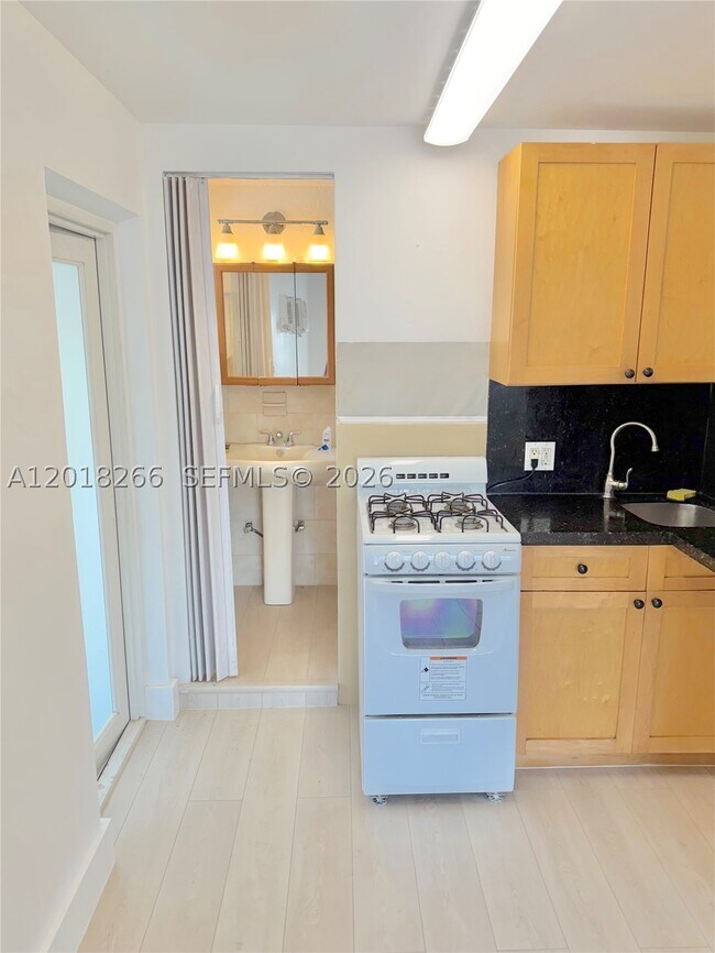 Foto del edificio - 7537 Buccaneer Ave