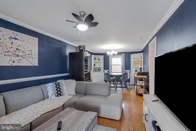 Foto del edificio - 415 Cresswell Rd