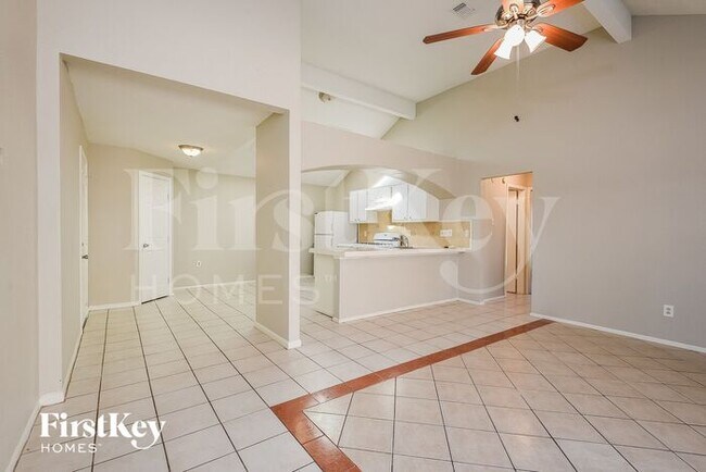 Foto del edificio - 9330 Golden Meadow Dr