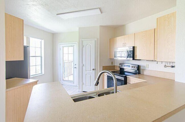 Foto del edificio - 118 SW Peacock Blvd