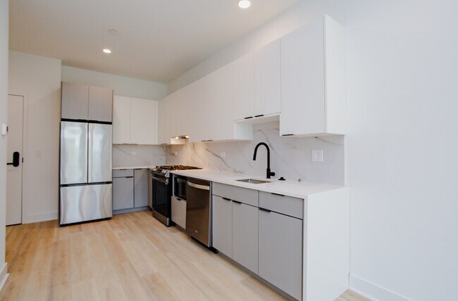 Foto del edificio - 3821 N Ashland Ave