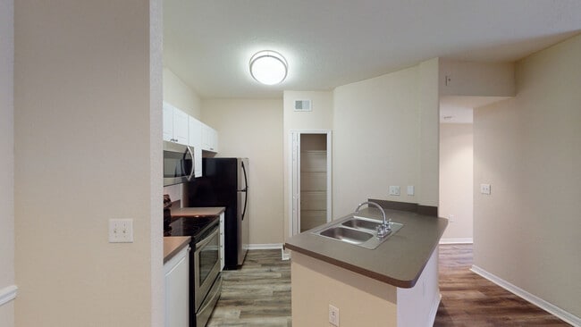 Interior Photo - Andover Place at Cross Creek