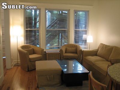 Building Photo - 1522 N La Salle Dr