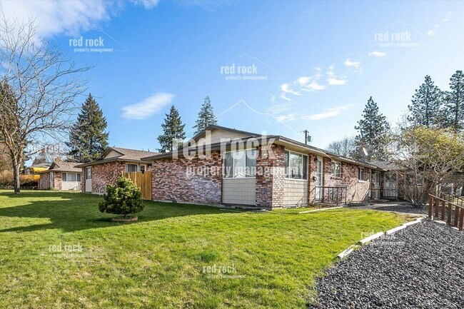 Building Photo - 1332 W Garland Ave