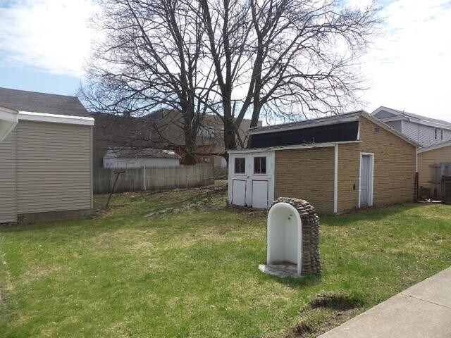 Building Photo - 3 bedroom in Oswego NY 13126