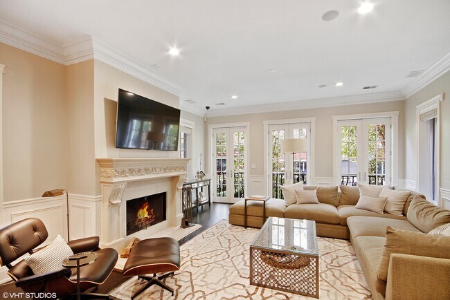 Foto del edificio - 1729 N Marshfield Ave