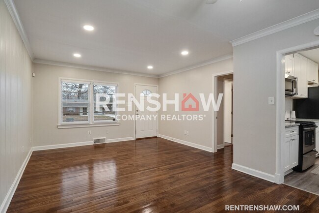 Building Photo - Text our Leasing Team at 901-820-4367 to S...