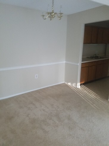 Building Photo - 5016 Sardis Rd