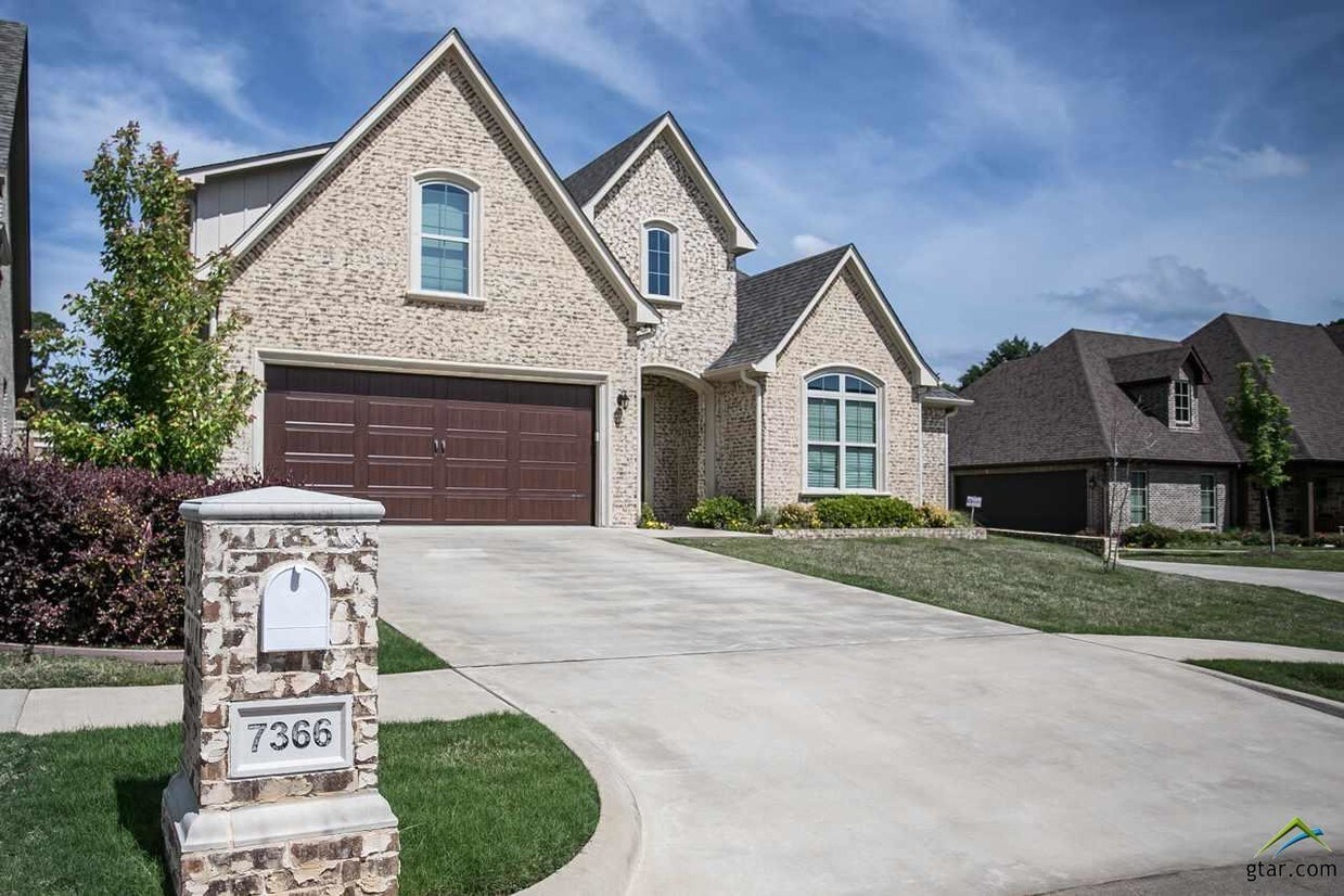 7366 Lake Pointe Cove, Tyler, TX 75703