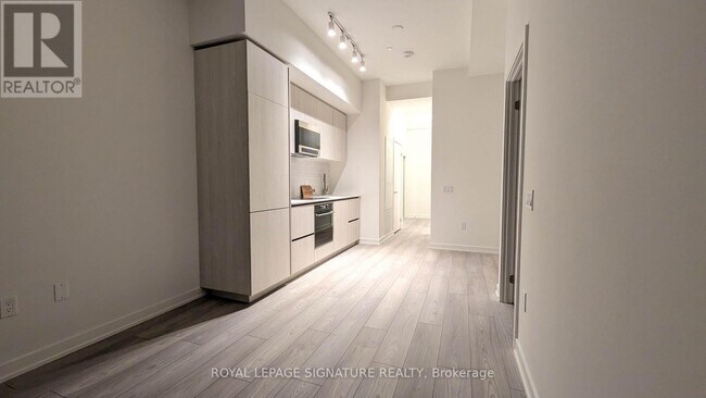 Building Photo - 120 Broadway Ave