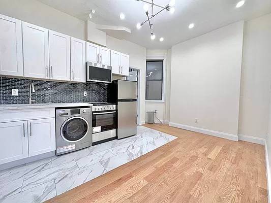 Building Photo - 1783 70th St