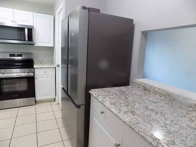 Foto del edificio - 4124 Pershing Pointe Place Unit 6