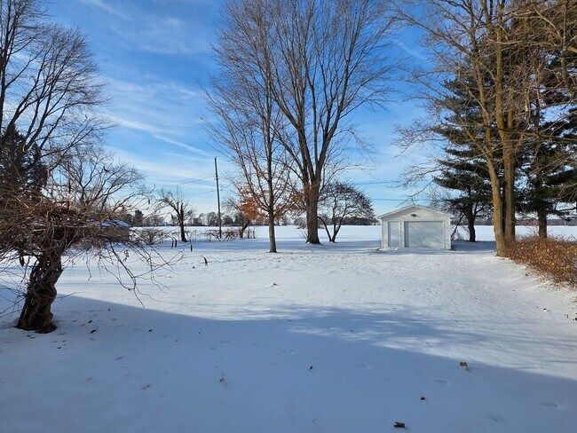 Foto del edificio - Three Bedroom Home in Battle Creek