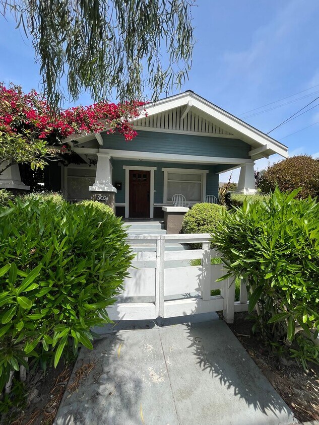 Foto principal - House: 2 Bedroom with Den , 2 Bath and pri...