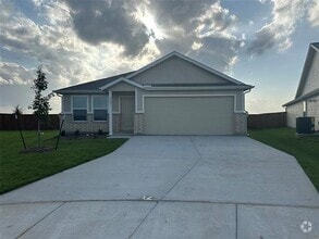 Building Photo - 3221 Kiso Pkwy