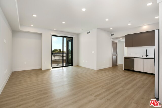 Building Photo - 3675 Dunn Dr