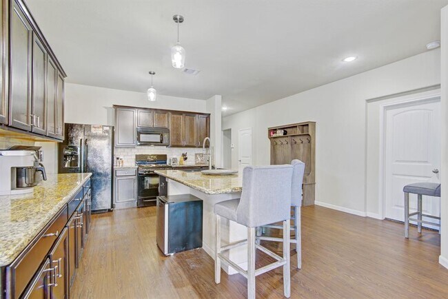 Foto del edificio - 1807 Luminous Waters Ln