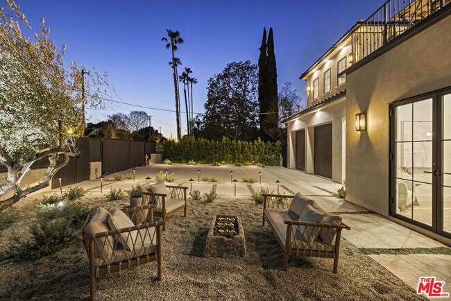 Foto del edificio - 14273 Greenleaf St