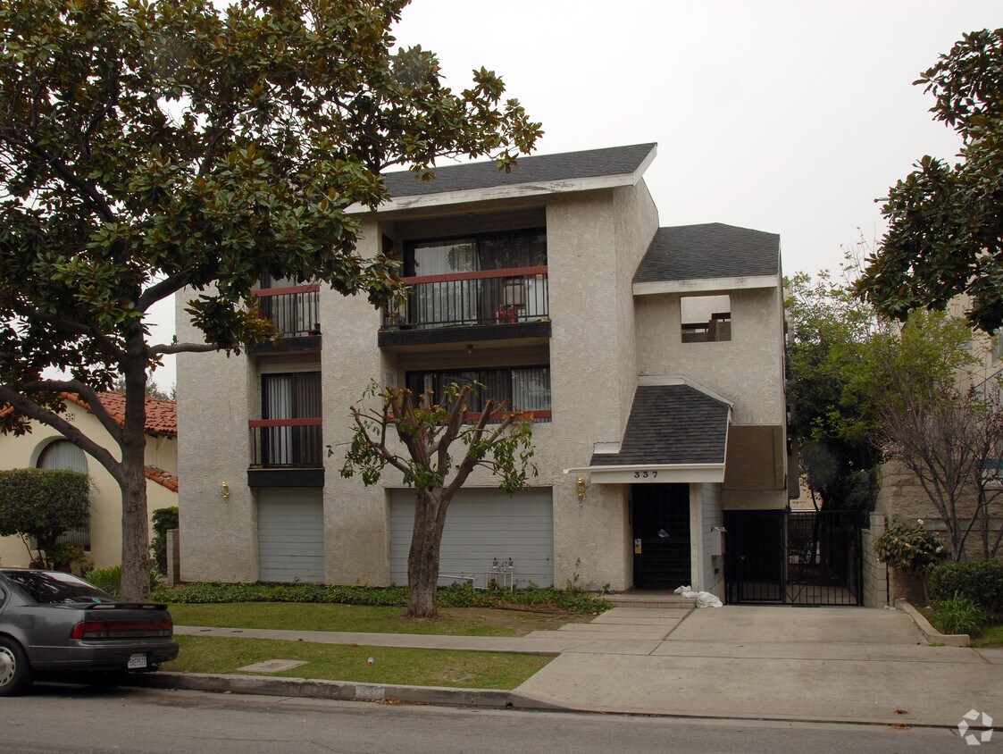 Foto del edificio - 337 N Kenwood St