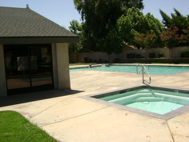 Foto del edificio - 3 bedroom Townhouse in a gated community