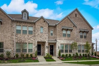 Building Photo - 1577 Windermere Wy