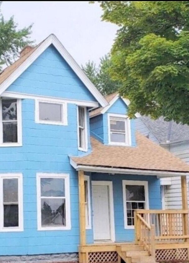 Building Photo - 2166 W 93rd St