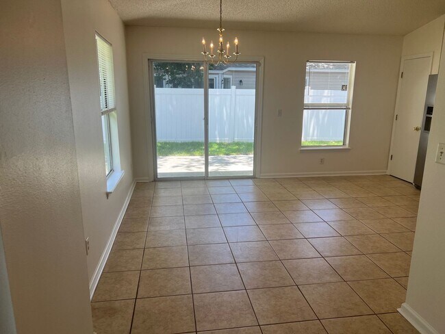 Building Photo - 254 Cezanne Cir
