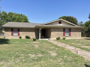 Building Photo - 136 Bowie Ln