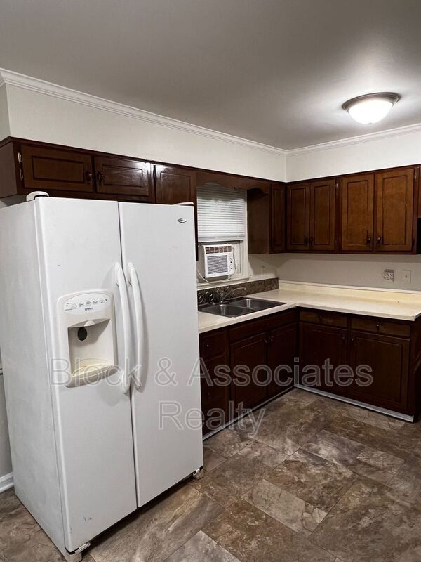 Foto del edificio - 1503 Glenridge Rd