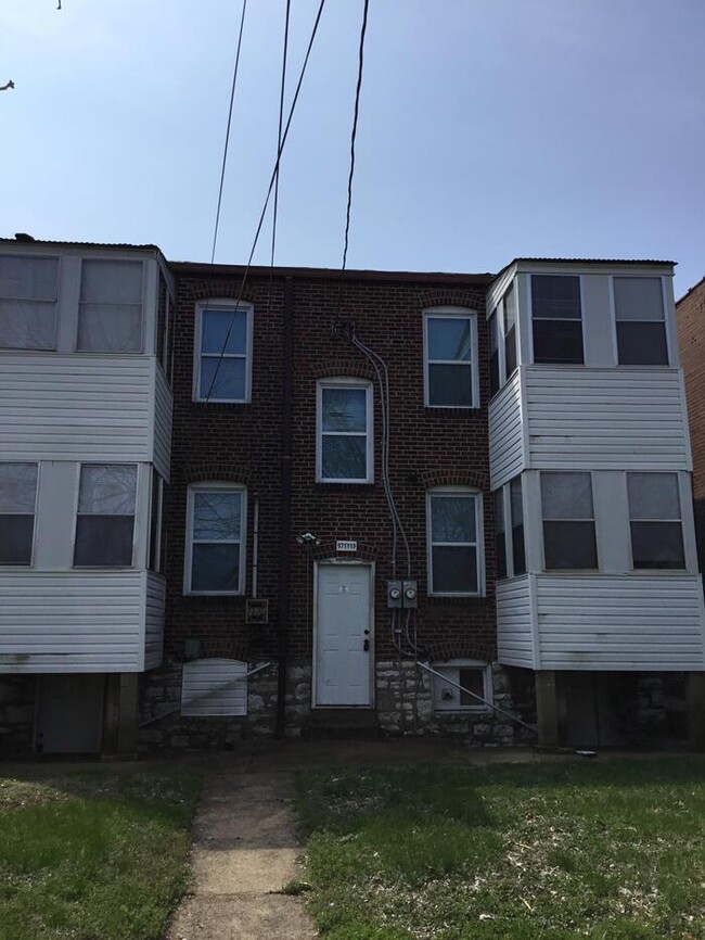 Building Photo - 3711 Winnebago St