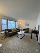 Building Photo - 1608 Hillside Dr NW