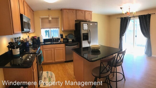 Building Photo - 3 br, 2 bath House - 1452 Electric Avenue