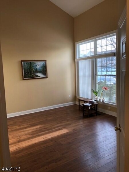 Primary Photo - 19 Prospect Cir