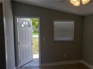 Building Photo - 416 Cheyenne Dr
