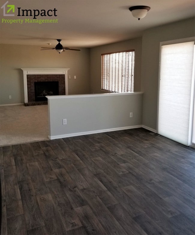 Building Photo - 11595 Crow Hill Dr