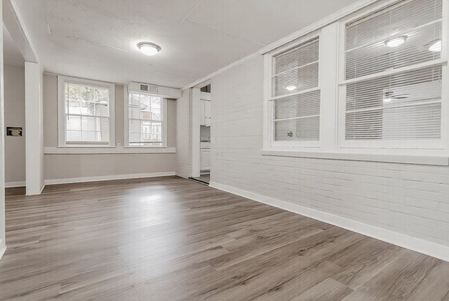 Foto del edificio - 2935 E Wynnton Ln