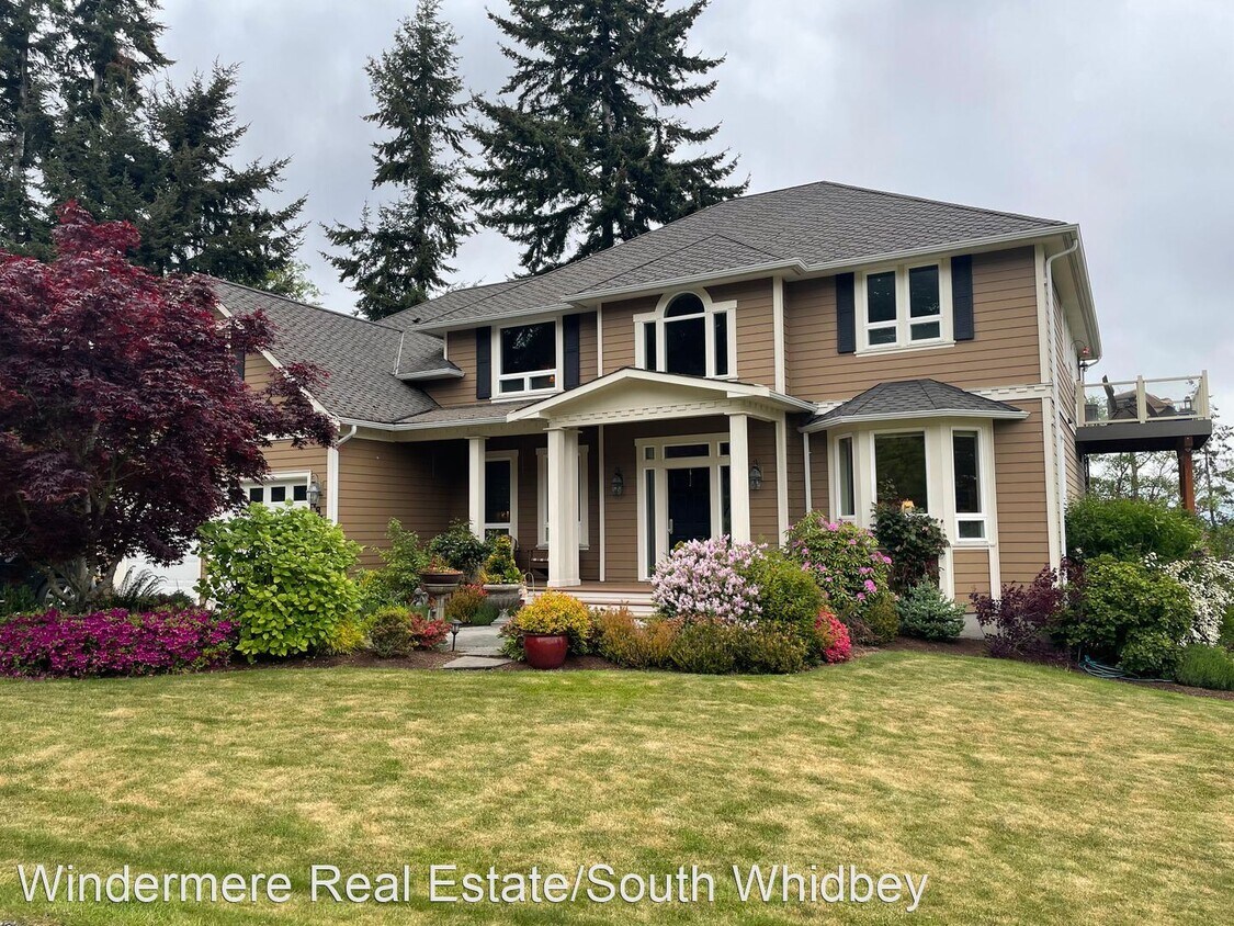 Foto principal - 3 br, 3.5 bath House - 4815 Verbena Lane