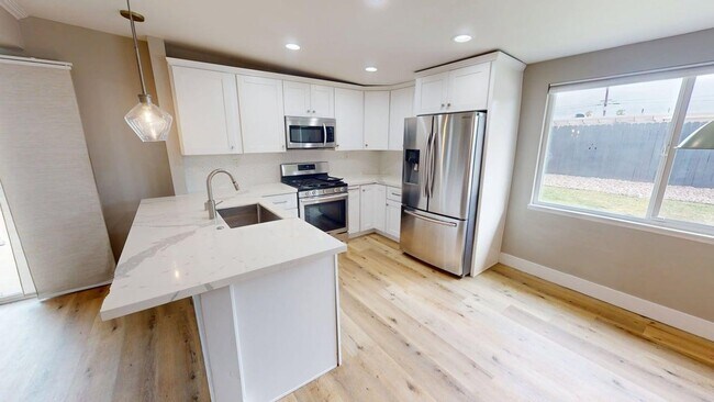 Foto del edificio - Updated Single-Story with A/C | Coastal Living