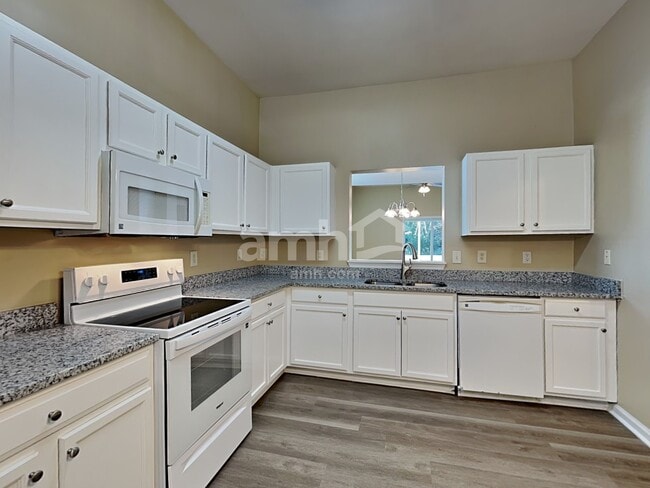 Building Photo - 3941 Tyler Bluff Ln