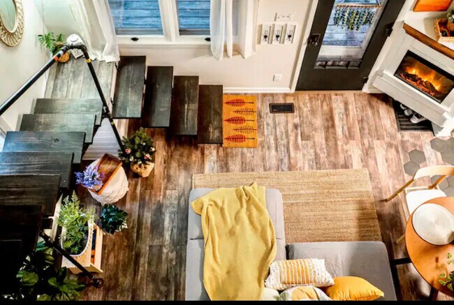 Foto del edificio - 8746 N Briarwood Lake W Ct