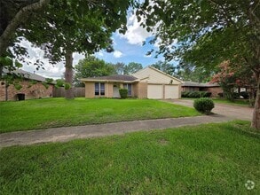 Building Photo - 814 Cascade Creek Dr