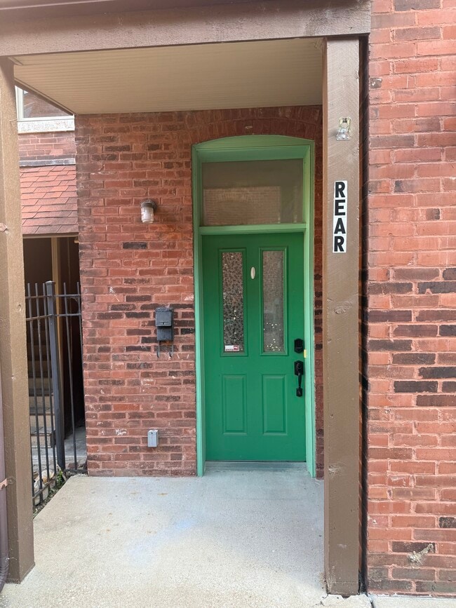 Building Photo - 2404 Menard St