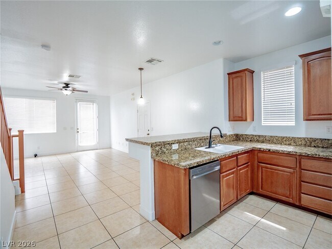 Foto del edificio - 5328 Pendergrass St