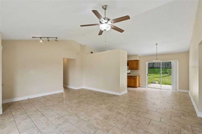 Building Photo - 7769 Barberry Dr