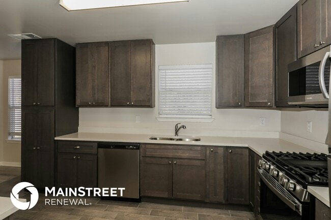 Foto del edificio - 1055 Field View Dr