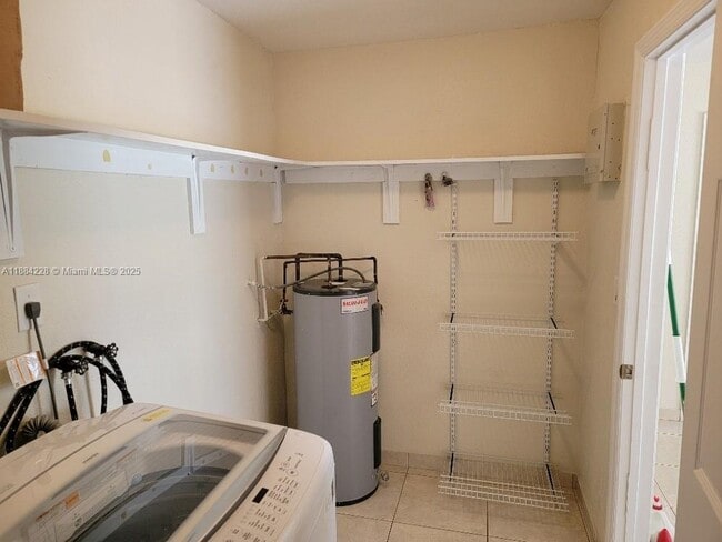 Foto del edificio - 150 E 6th St