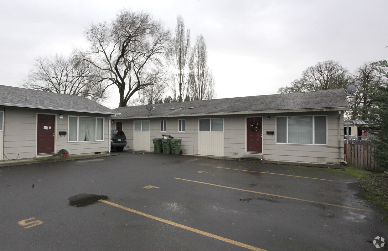 Foto del edificio - 414 W Third St